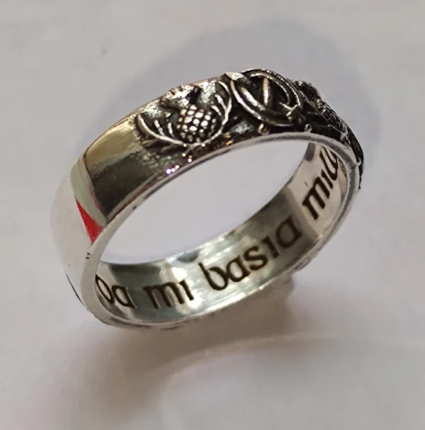 S0044/1-Anillo jacobita grabado-Colección Outlander.